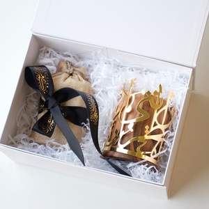 Send a memorable gift to your clients or business partners with our corporate gift boxes. 